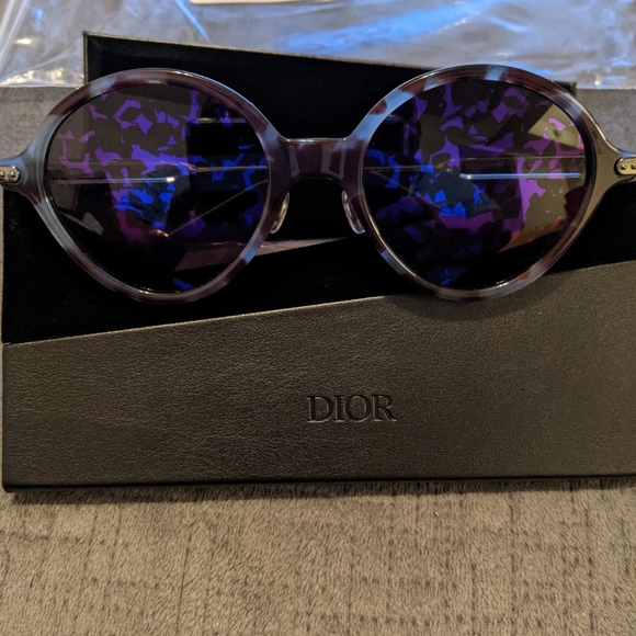 Beautiful Christian Dior sunglasses main image 5